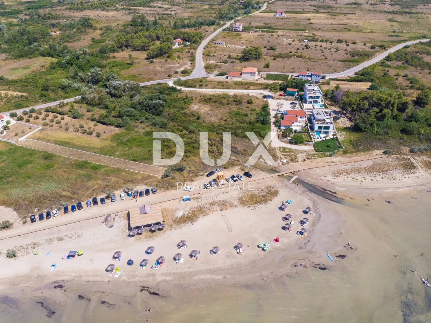 zadar, ljubač - luksuzna vila 2. red do mora - slika 38