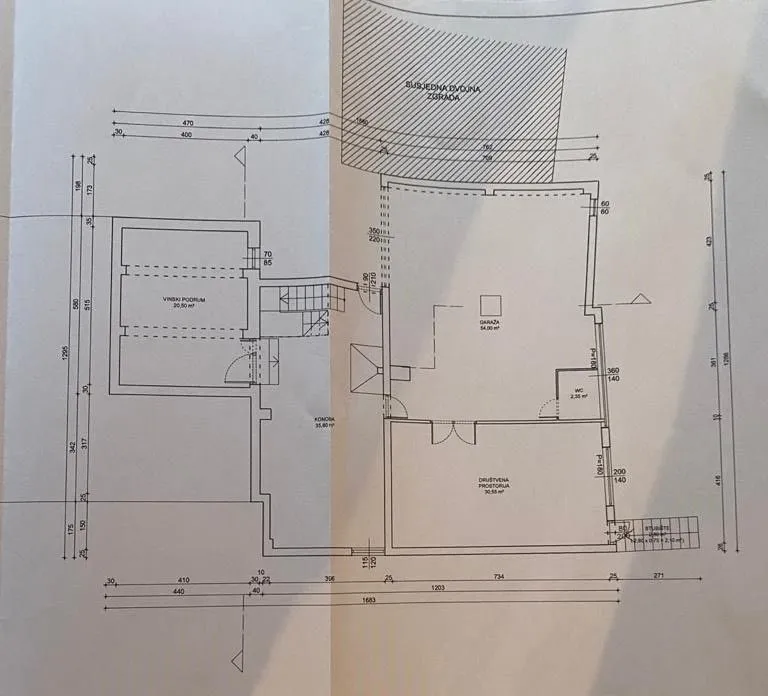 zadar, smiljevac - prostrana renovirana kuća s garažom - slika 35