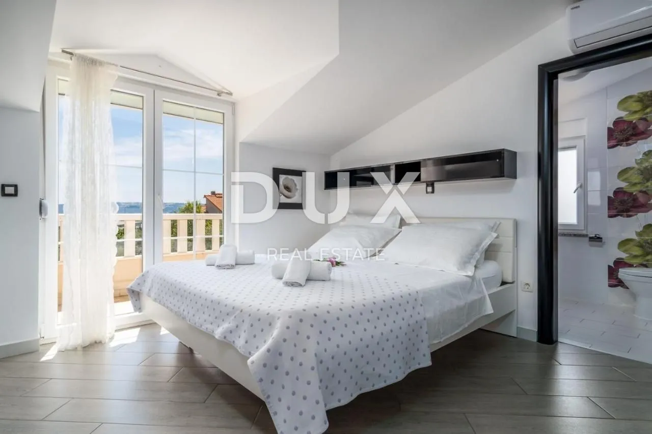 split, kaštel - predivna vila s bazenom i pogledom na more - slika 22