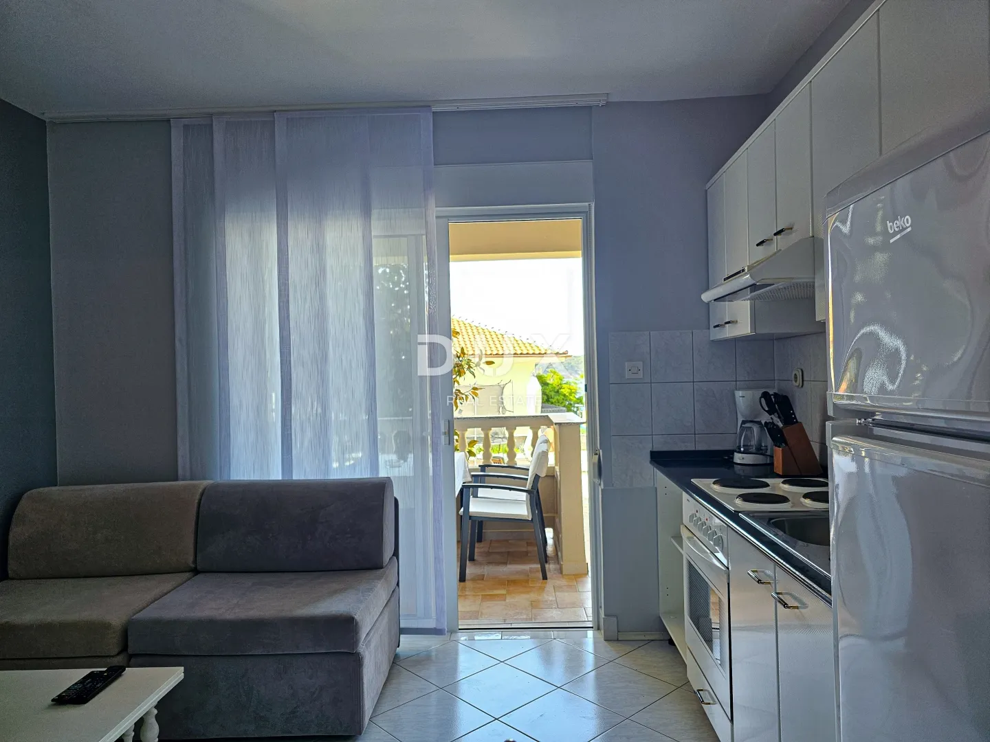 rab, barbat, kuća s apartmanima, 763 m2, drugi red do mora - slika 24