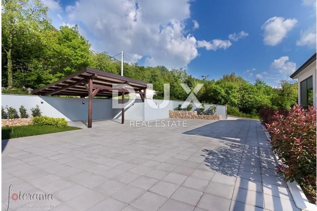 crikvenica - vila na izuzetnoj lokaciji - slika 14