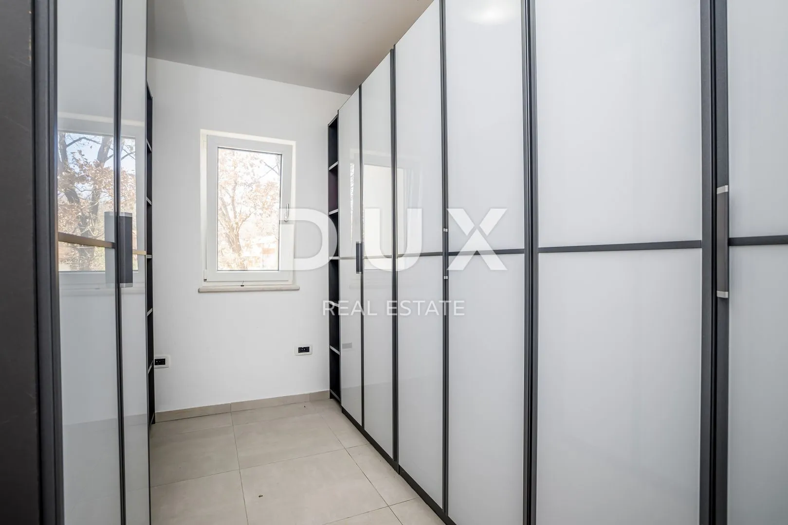 otok krk, čižići - luksuzna apartmanska vila! - slika 18