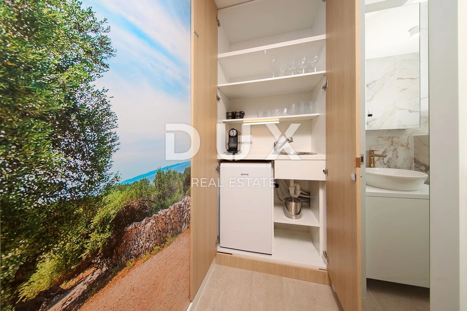 otok pag, novalja, jakišnica - izuzetna moderna vila s bazenom - slika 25