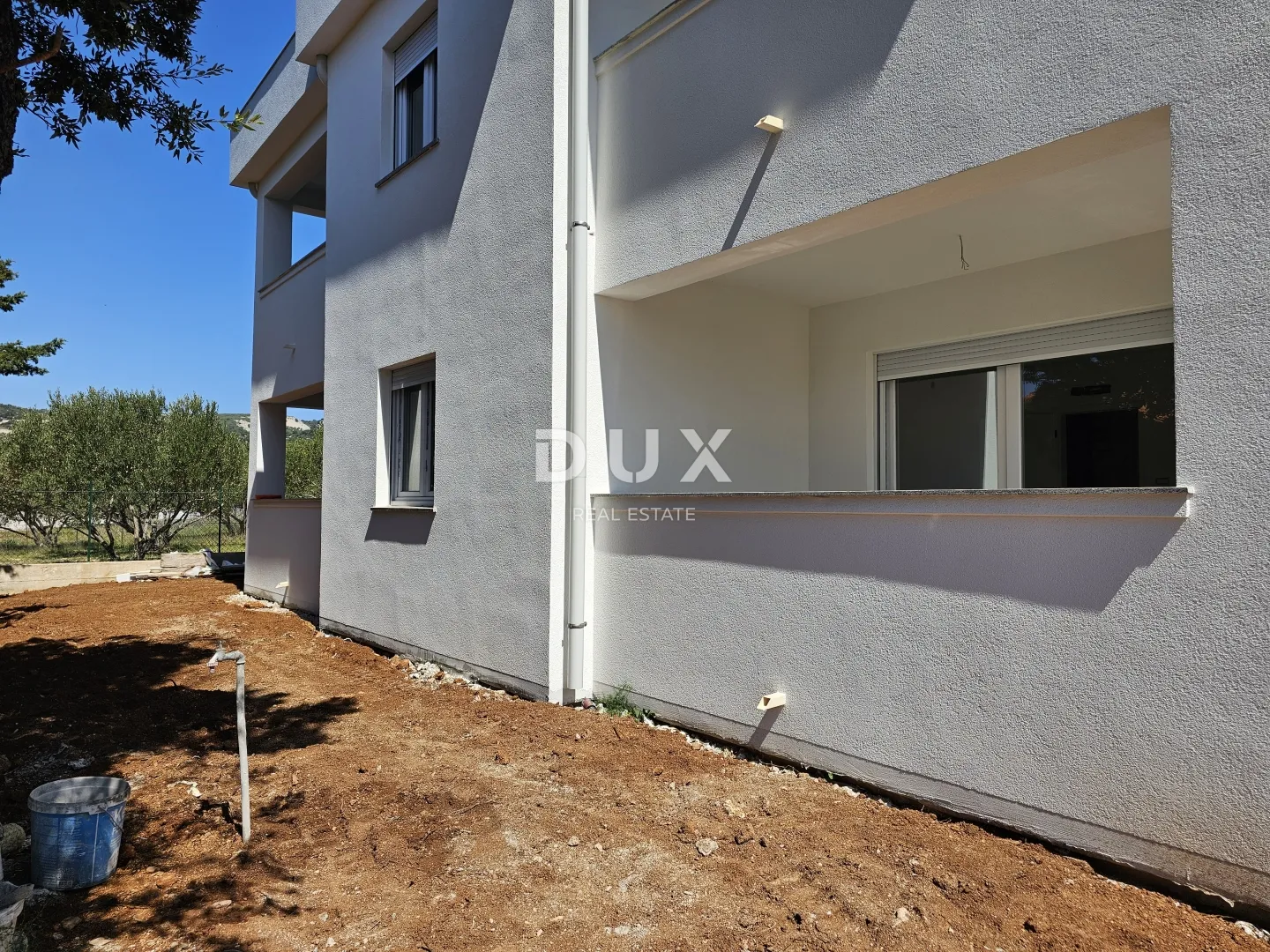 otok rab, barbat - 2s+db u prizemlju novogradnje 70m2 - slika 3