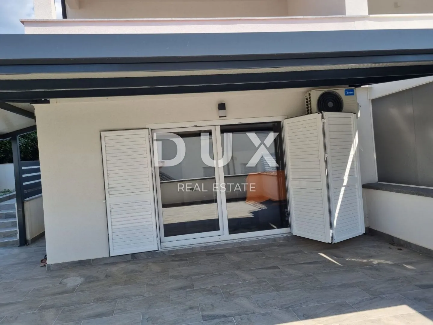 crikvenica, hrusta - dva apartmana s pogledom na more - slika 13