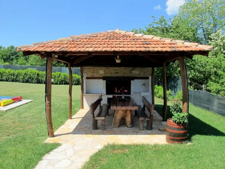 istra, karojba - kuća s velikom okućnicom i pogledom - slika 6