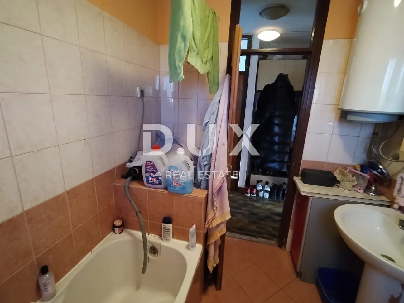 istra, pula- stan 79m2 za renovaciju! - slika 11