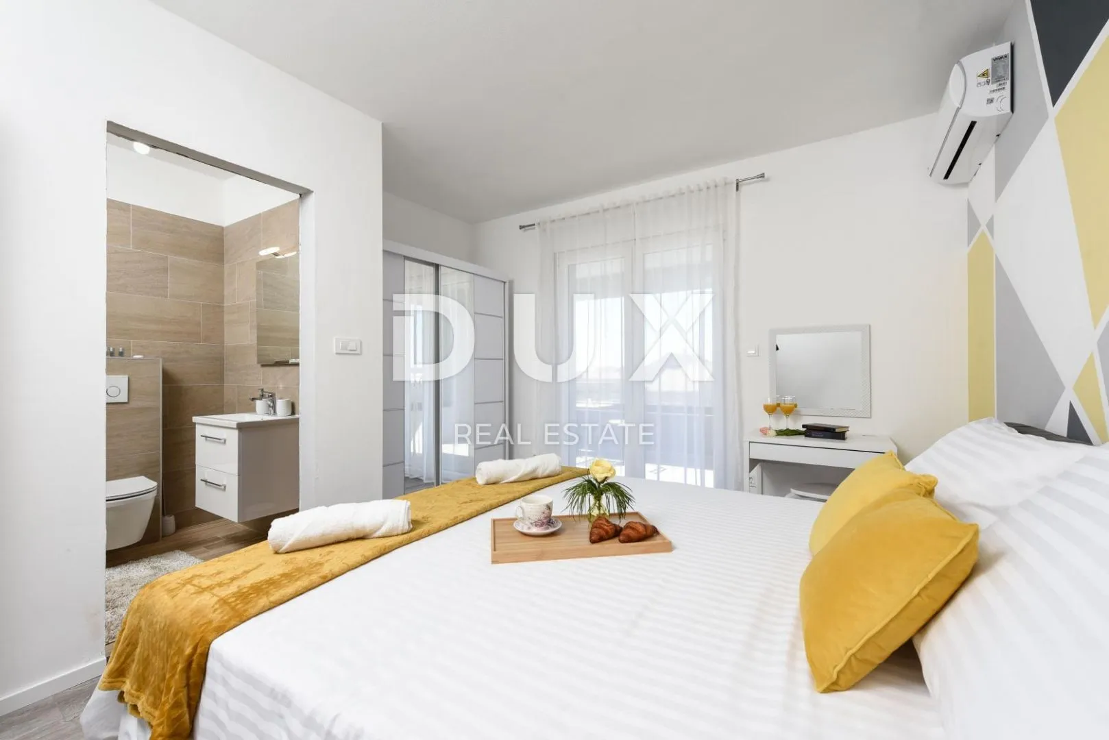 zadar, murvica - prekrasna vila s bazenom - slika 24