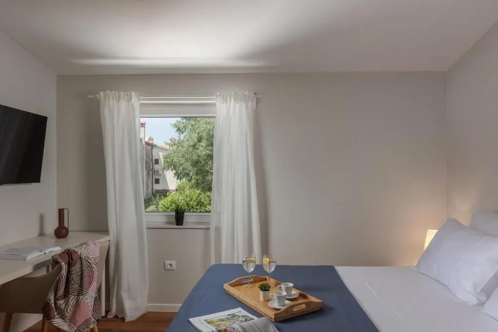 istra, brtonigla - luksuzna kuća s bazenom - slika 32