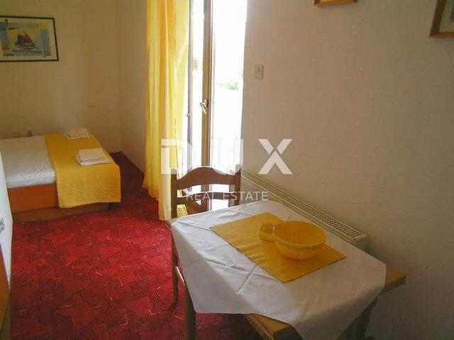 otok pag, pag - obiteljski hotel sa gostinjskom kućom i uhodanim poslom - slika 69