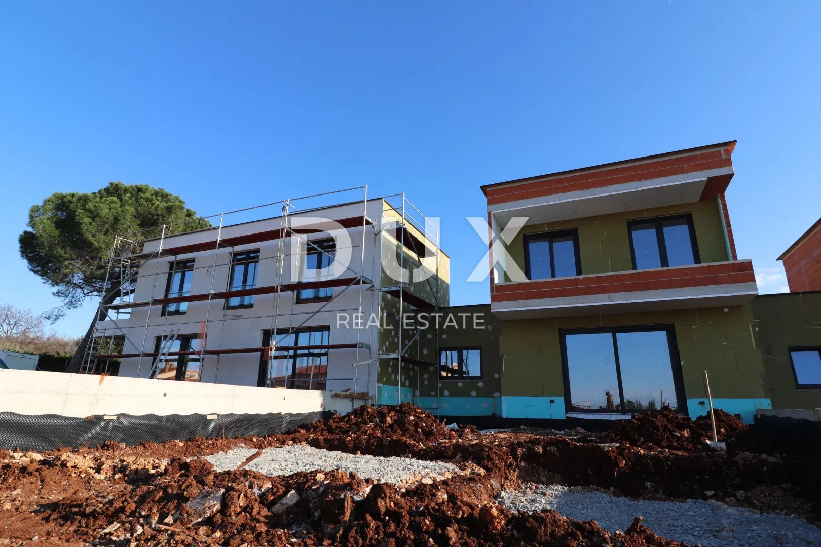 istra, poreč - luksuzna vila sa vrtom i pogledom na more - slika 49