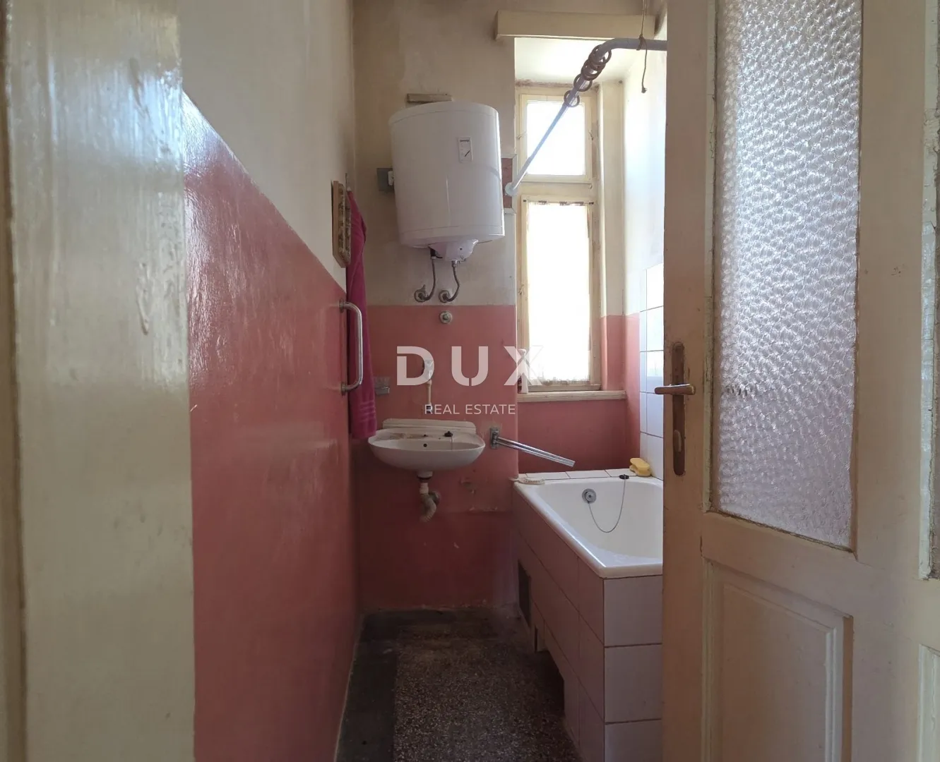 rijeka, sušak - 3s+db stan, 89m2, za adaptaciju! - slika 19