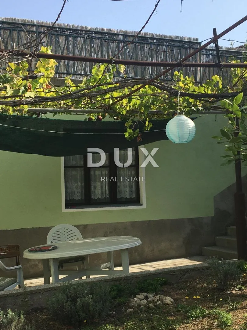 otok vrgada - lijepa samostojeća kuća blizu mora - slika 4