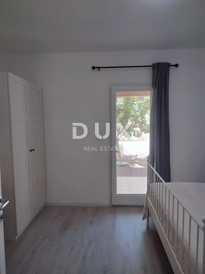istra, pomer zanimljiva kuća s četiri apartmana! - slika 18