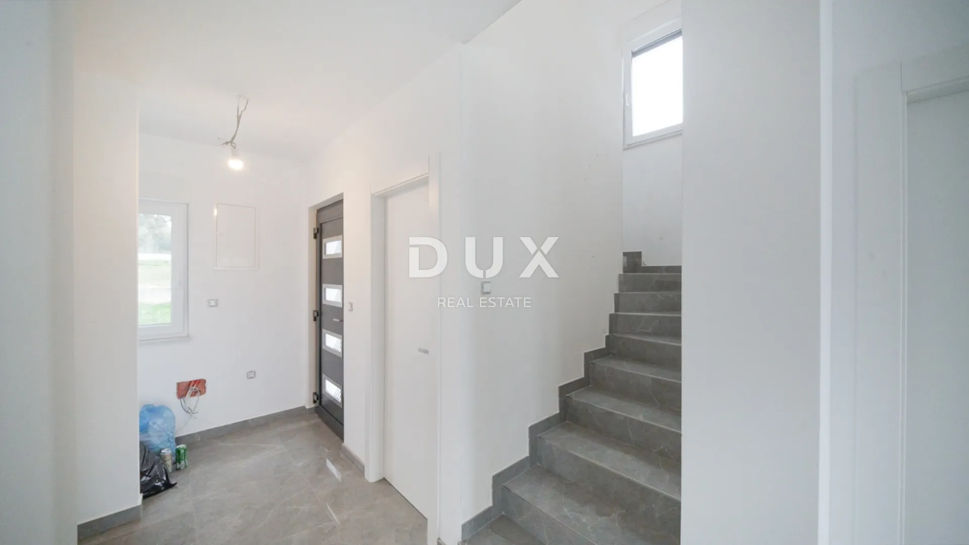 istra,kaštel - moderna novogradnja s pogledom na more - slika 15