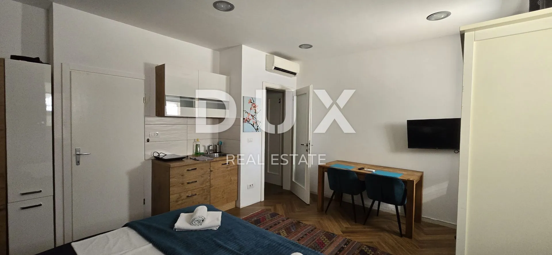 istra, pula - dva u potpunosti renovirana studio apartmana - slika 3