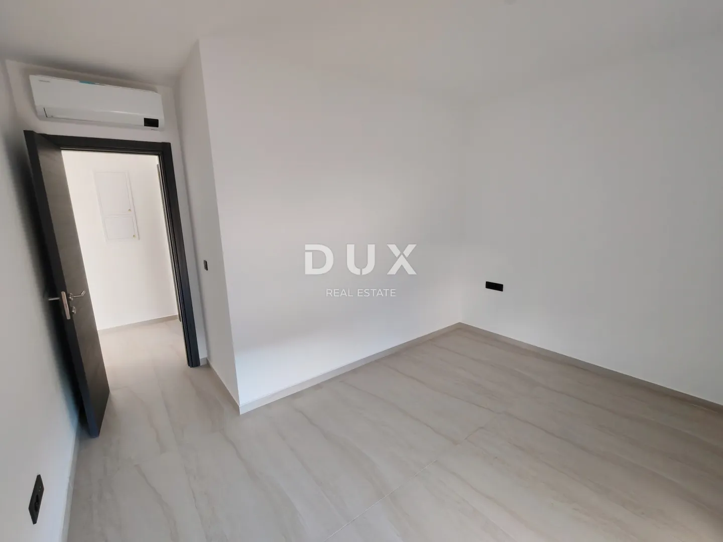 zadar, diklo - vrhunski penthouse s pogledom na more samo 50 metara od plaže! s7 - slika 26