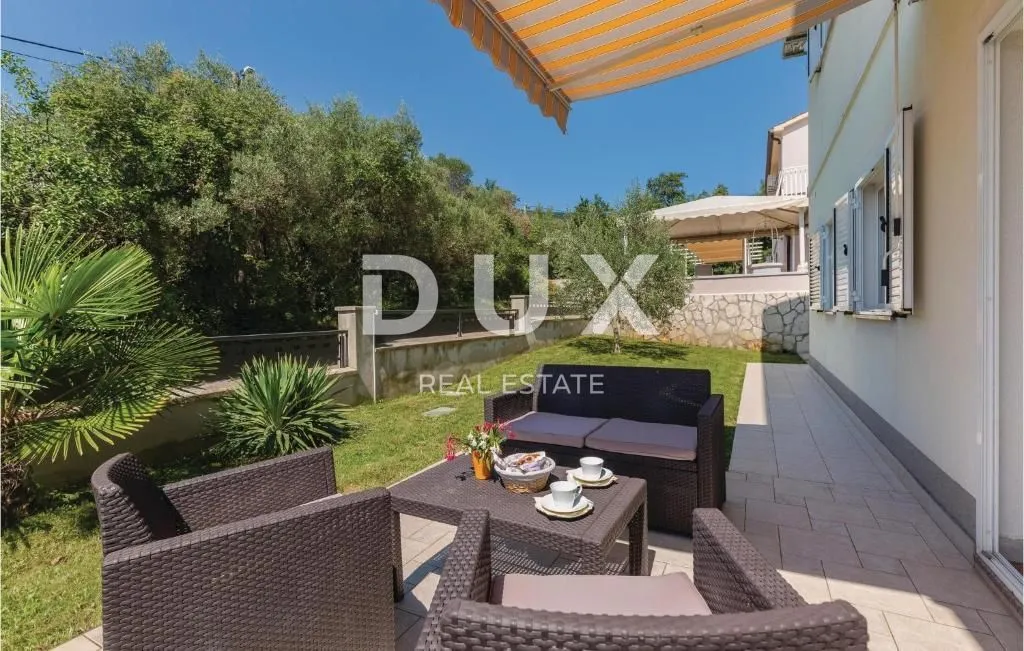 istra, rabac - kuća za odmor s bazenom i pogledom na more - slika 33