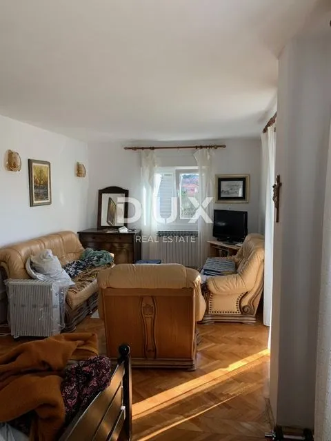 istra , rovinj obiteljska kuća sa pogledom na more - slika 10