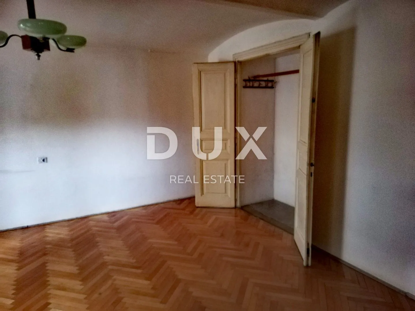 rijeka, centar - stan uz more u samom centru - slika 3