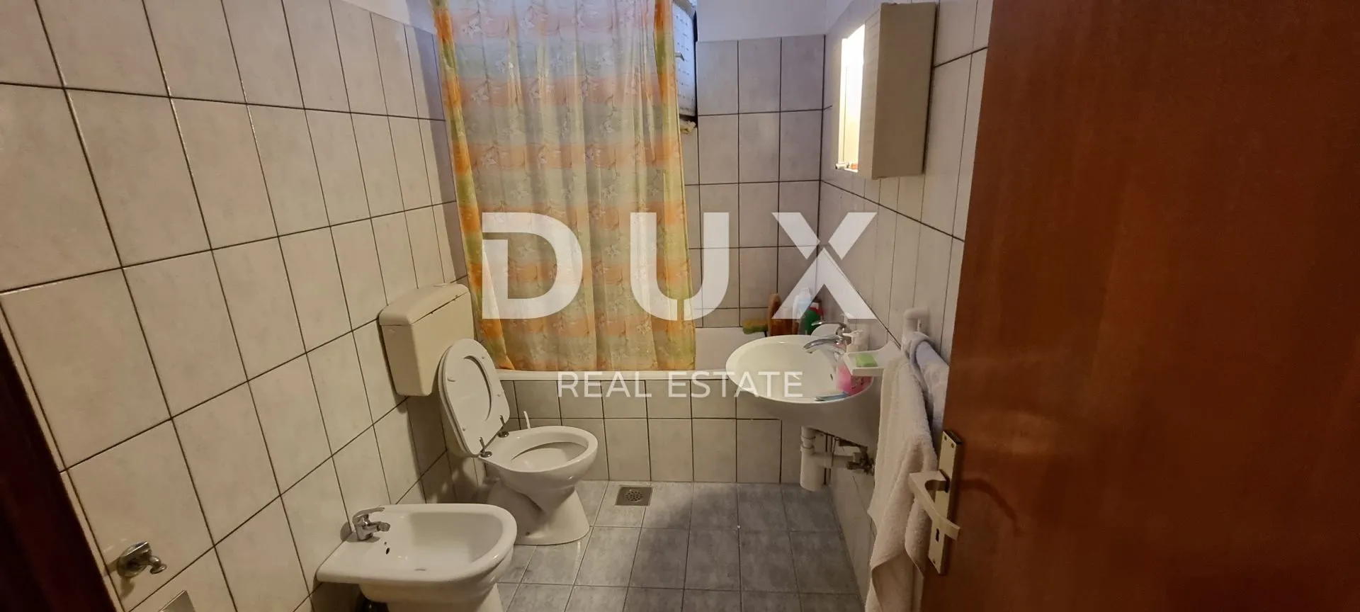senj - kuća sa prostranom okućnicom - slika 5