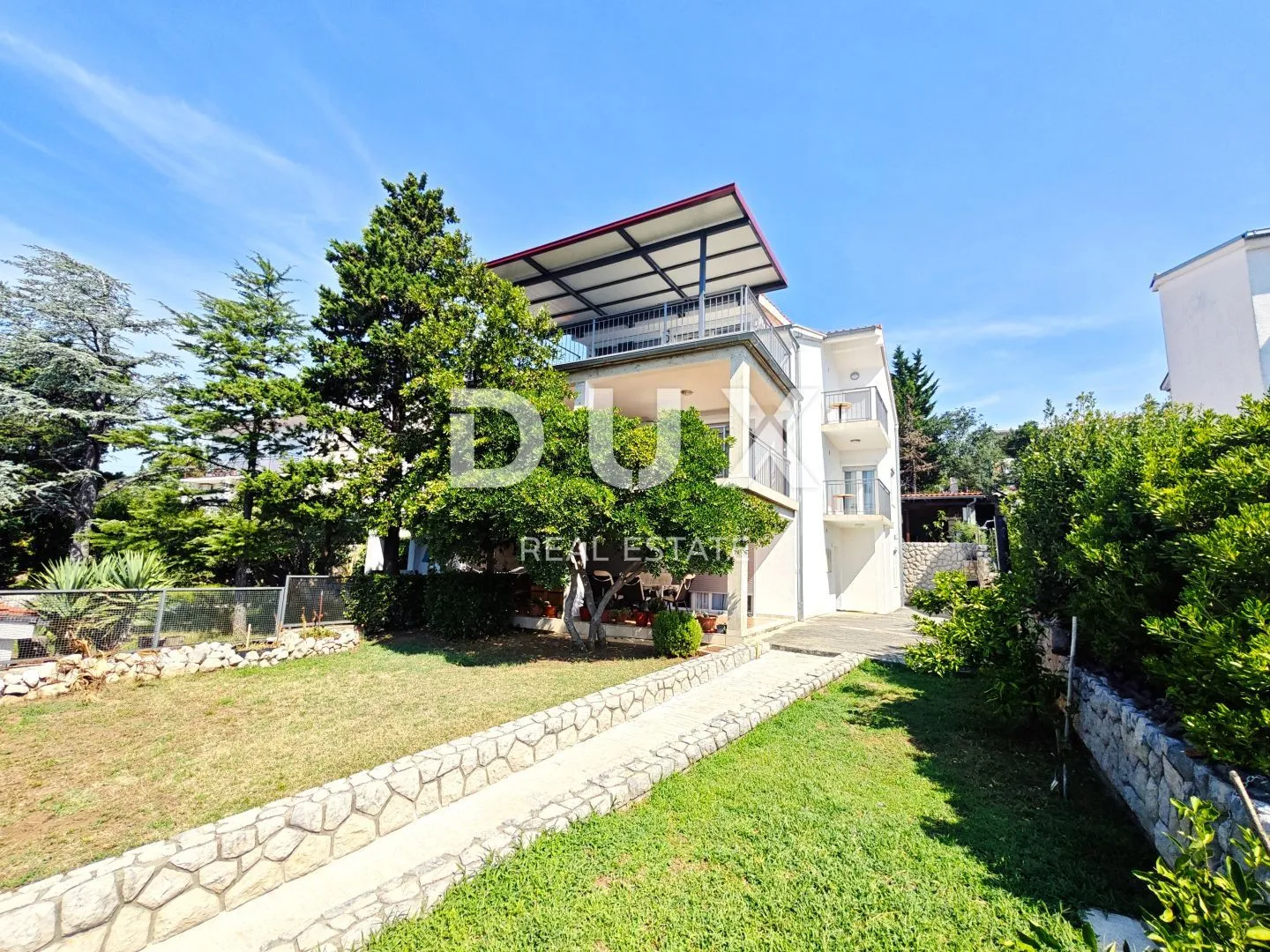 NOVI VINODOLSKI - Kuća sa 3 apartmana, 150 metara od mora, panoramski pogled!