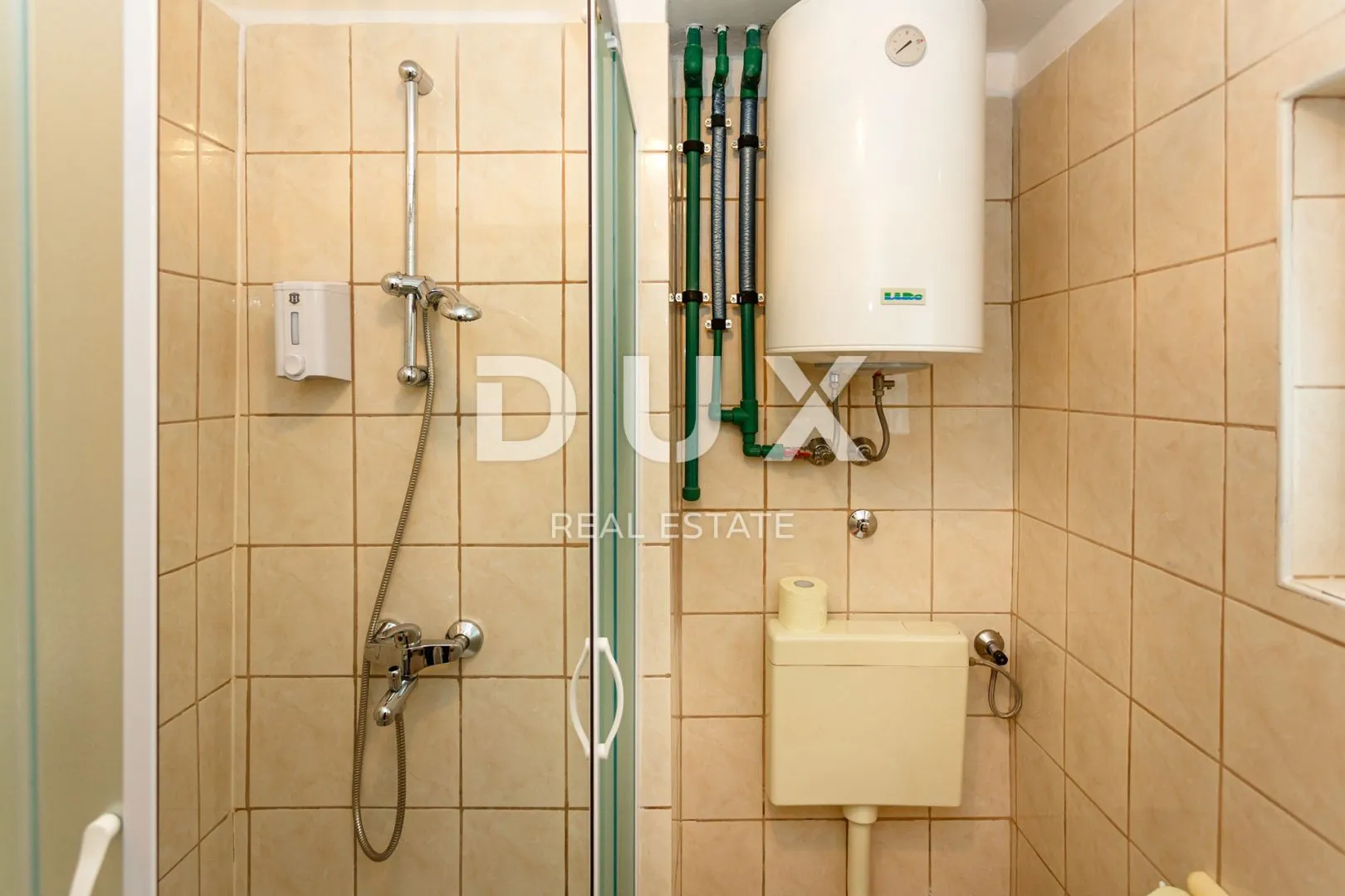 otok krk, malinska - renovirana apartmanska kuća u blizini mora - slika 47