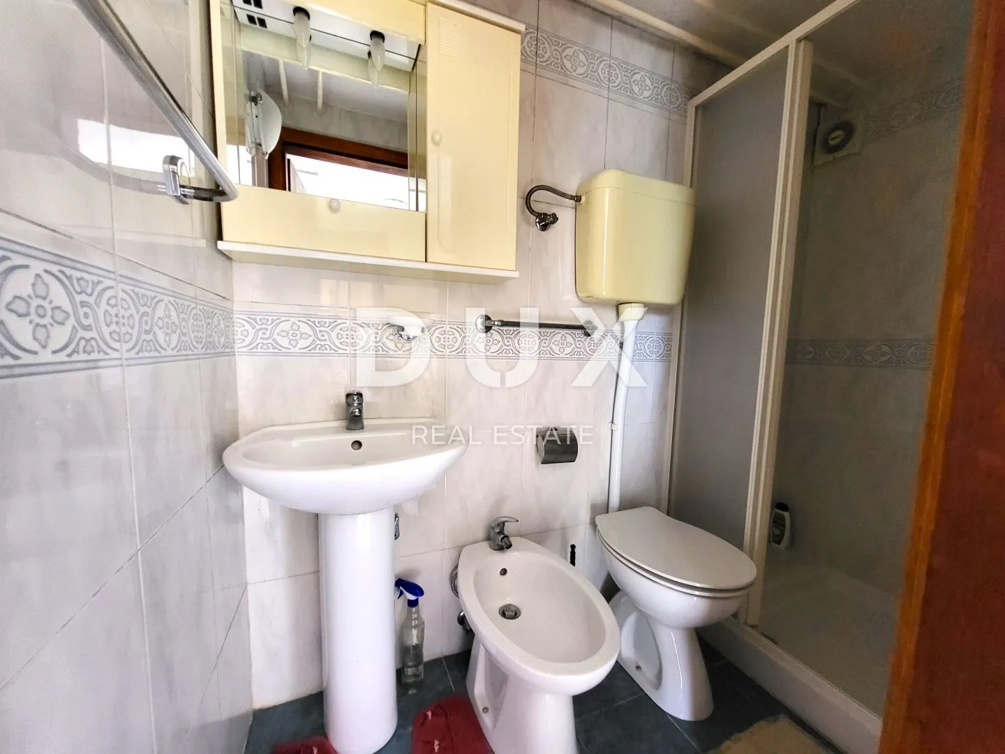 istra, umag - kuća s 4 apartmana i prekrasnom okućnicom - slika 26