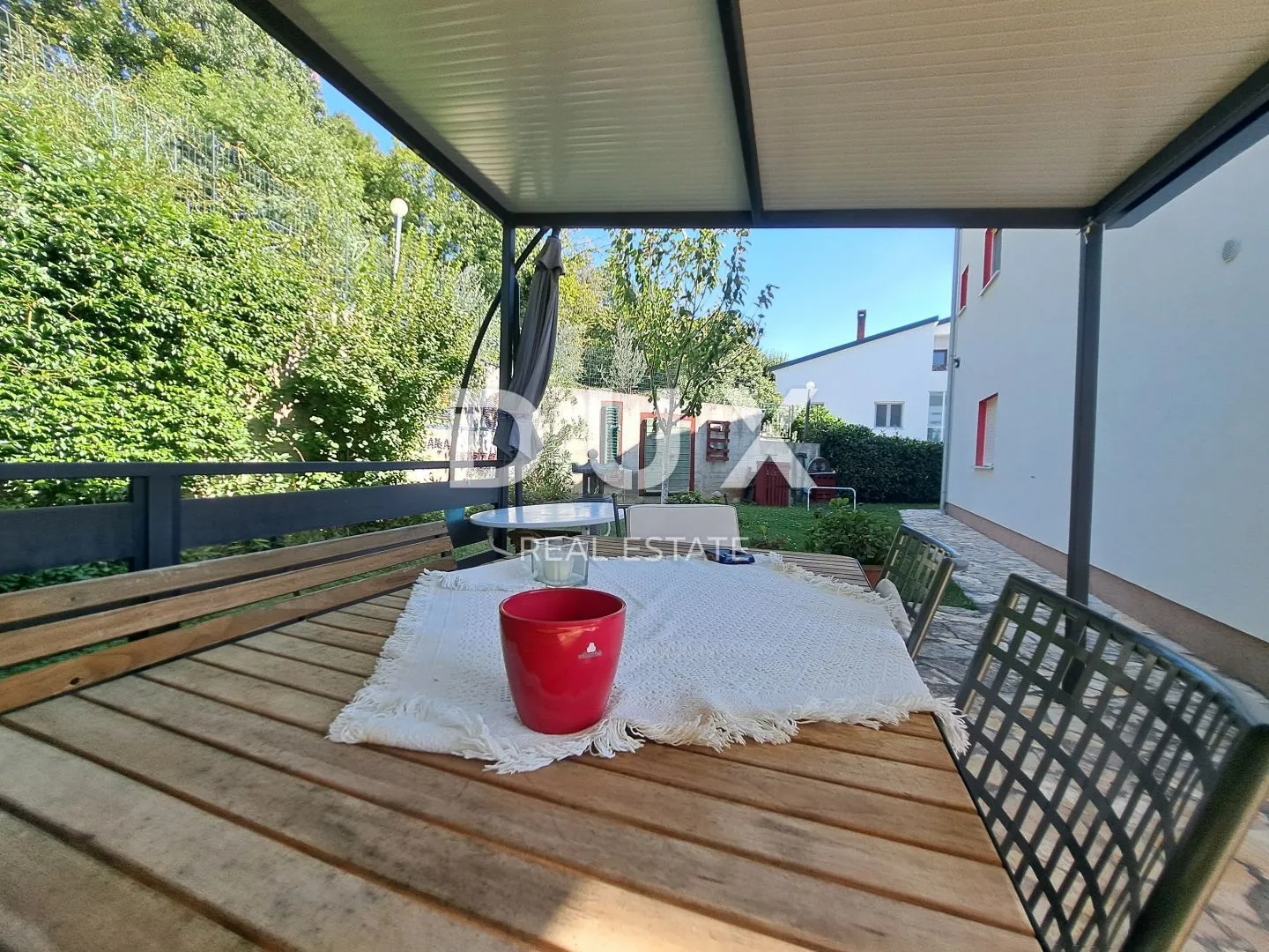 kostrena, rijeka - obiteljska vila s bazenom i dva stana - slika 5