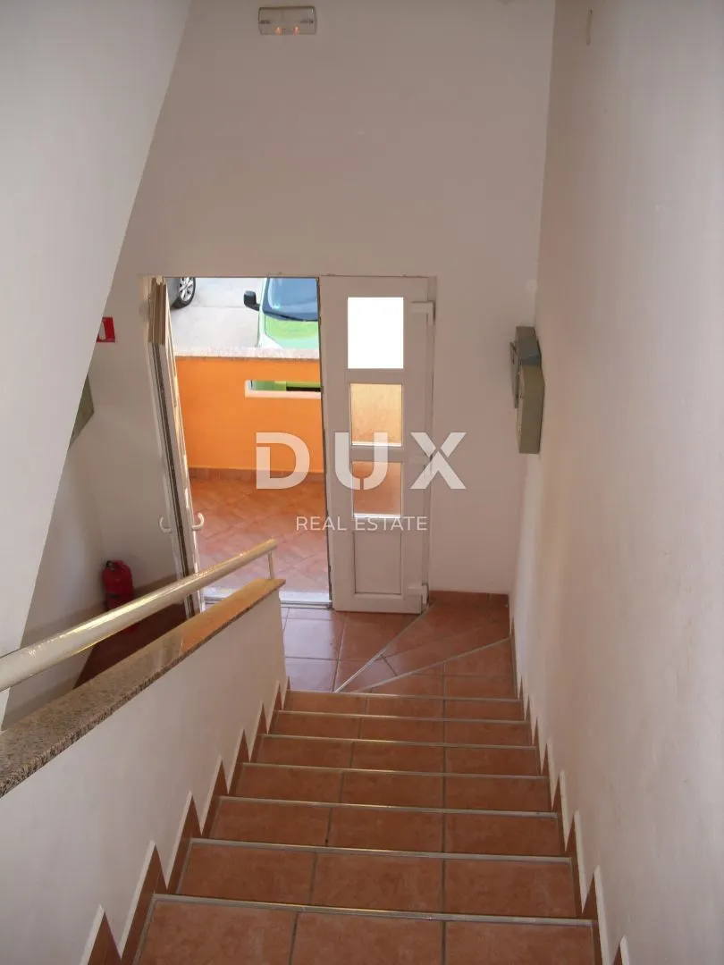 otok krk, malinska (okolica) - dva odvojena apartmana - slika 2