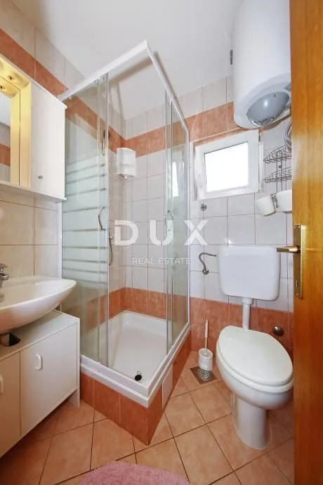 pirovac - apartmanska kuća - slika 6