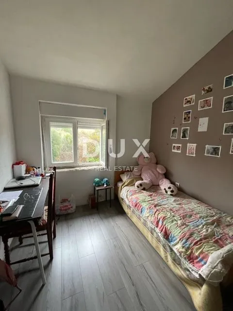 istra, pula - kuća s poslovnim prostorom - slika 12