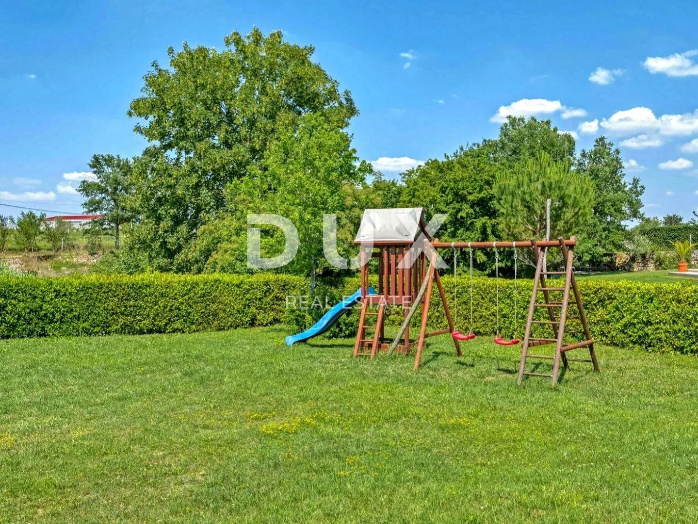 istra, tinjan - kamena autohtona vila - slika 8