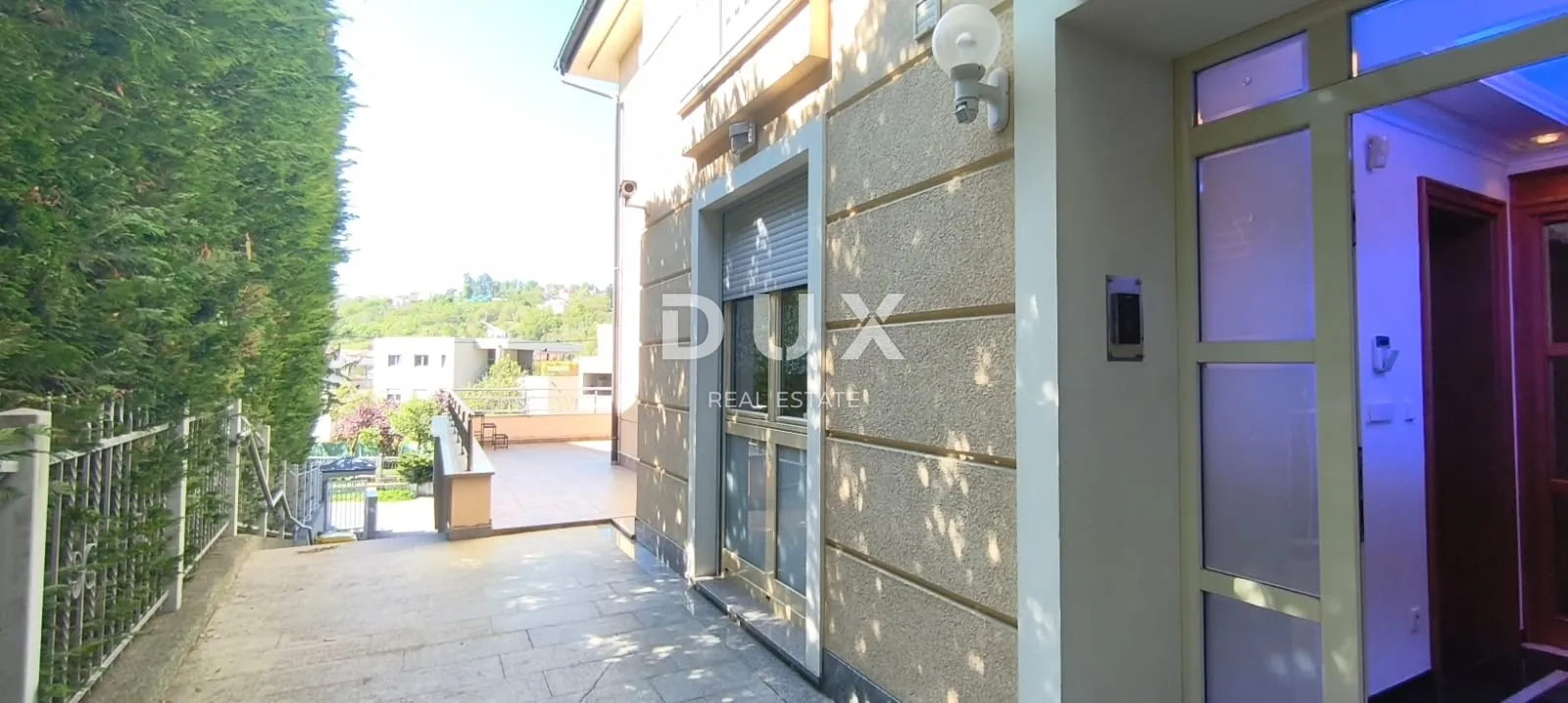 zagreb, mlinovi - luksuzna vila s panoramskim pogledom! - slika 26