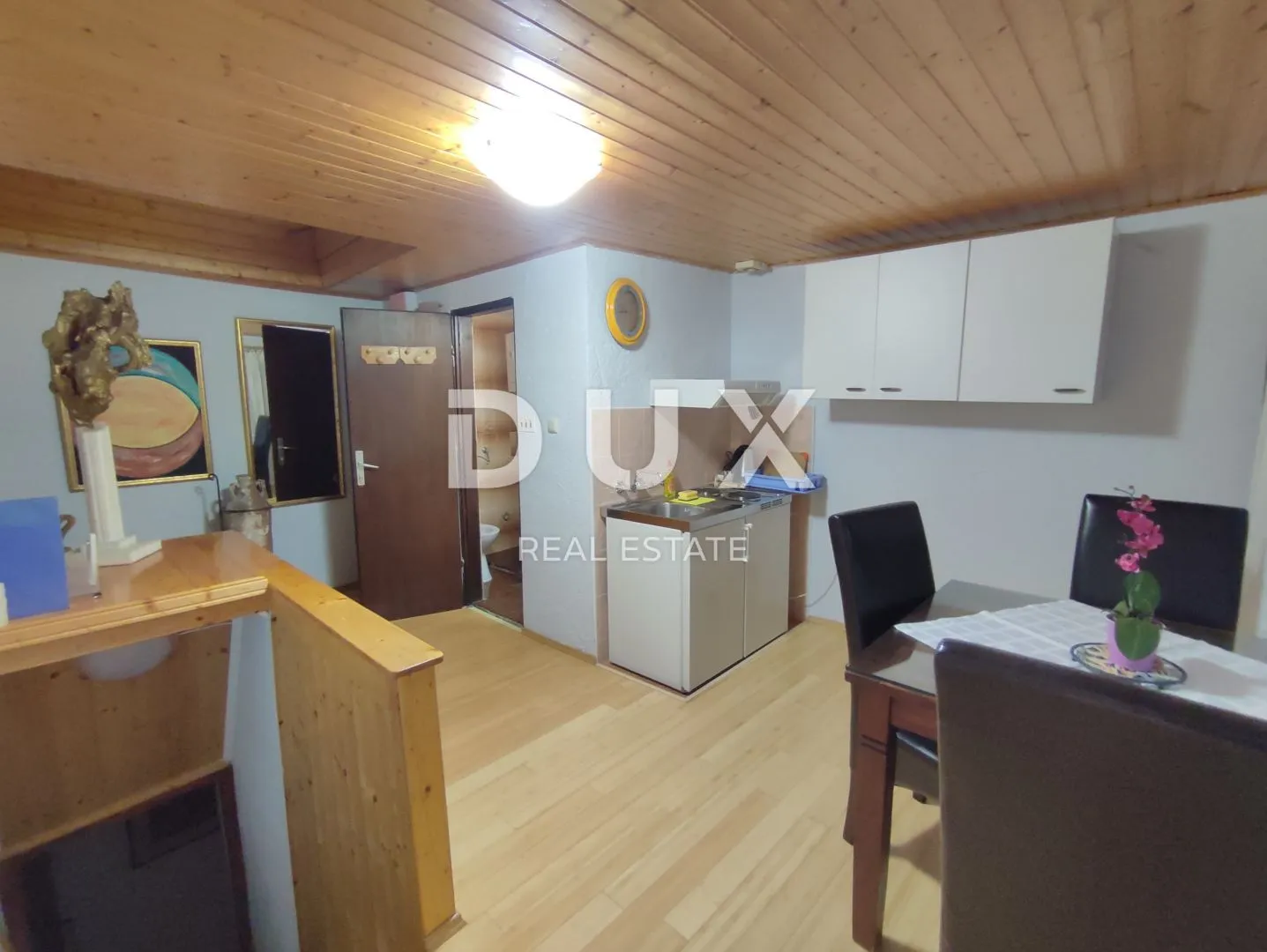 istra, rovinj - renovirana starina u samom centru grada - slika 34