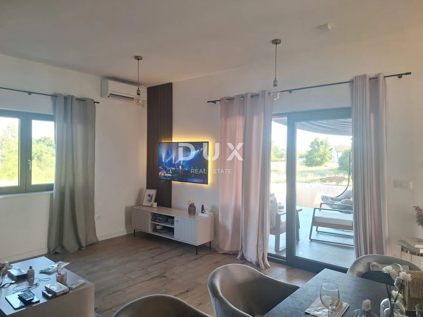 istra, svetvinčenat - prizemnica s bazenom - slika 2