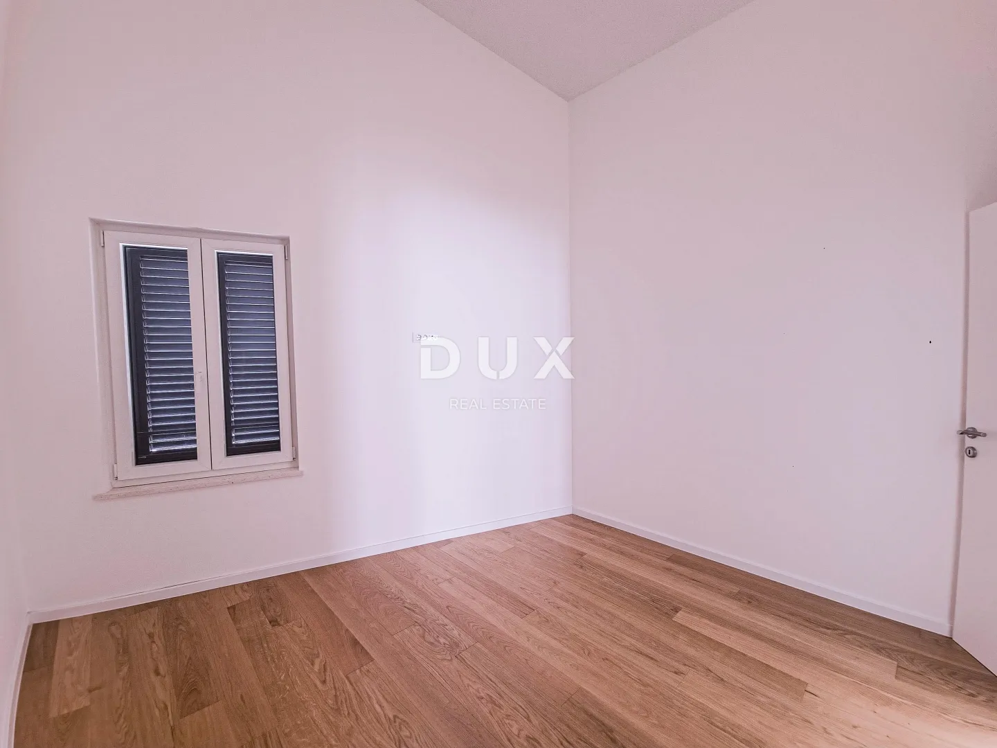 mali lošinj - penthouse u centru na 100m od mora s garažom - slika 6