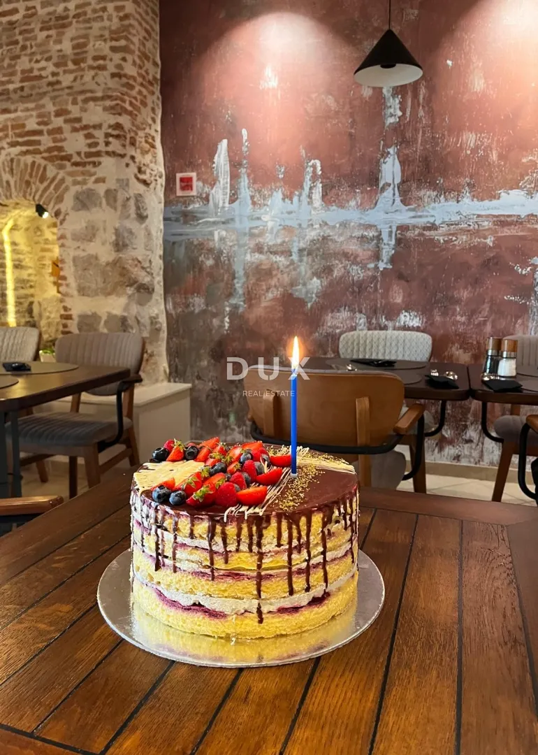 šibenik, centar, vrhunski uhodani restaurant, prvi red do mora. - slika 9