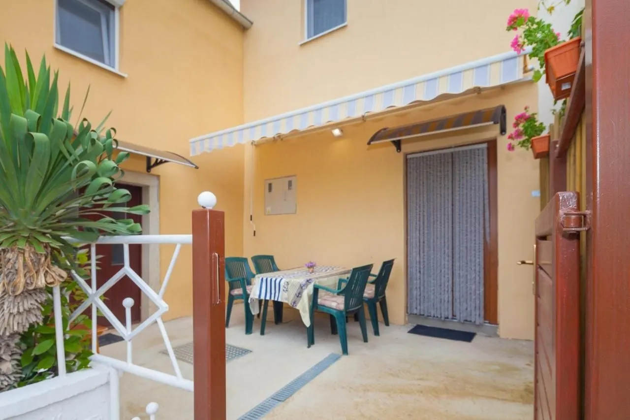 istra, pomer kuća s restoranom na 200m od mora - slika 4