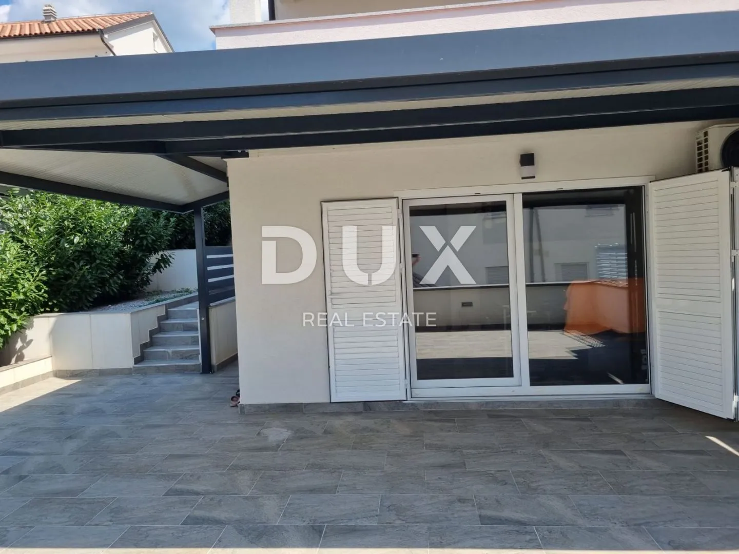 crikvenica, hrusta - dva apartmana s pogledom na more - slika 12