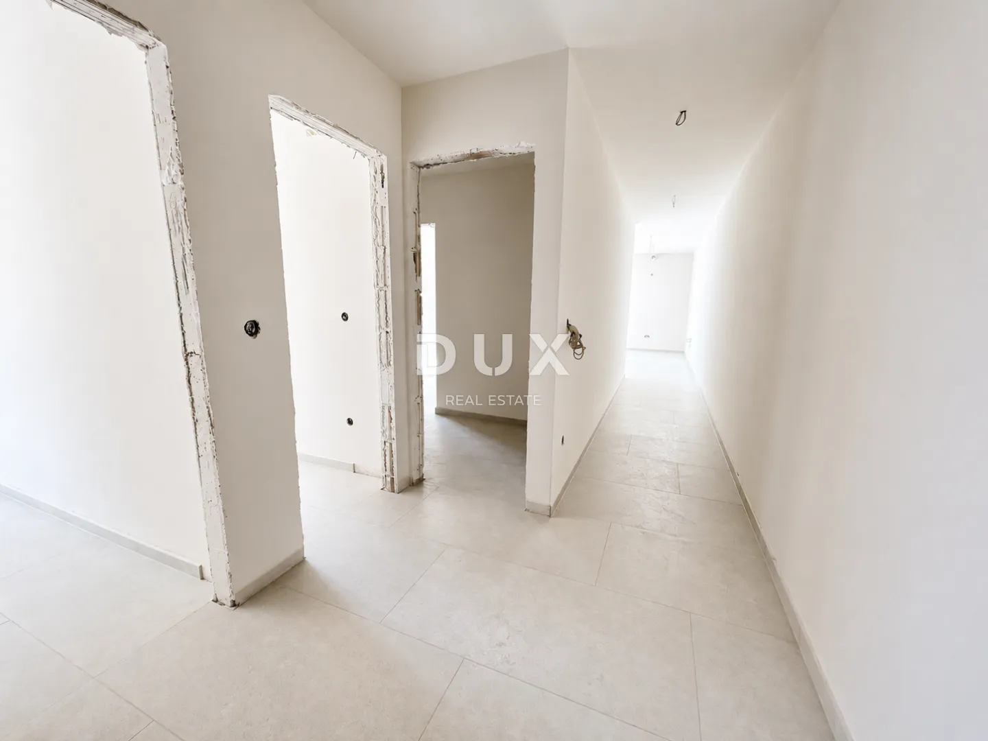 vodice, srima – stan s 3 spavaće sobe i vrtom od 125 m², 70 m od plaže - slika 8