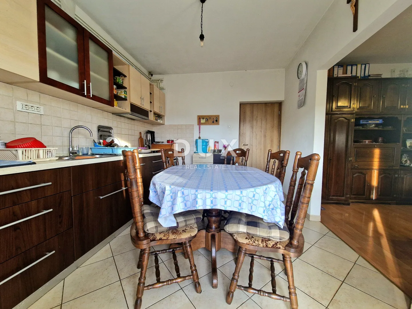 viškovo, marinići - 3s+db s okućnicom od 290m2 - slika 3