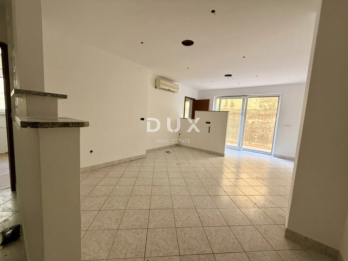 otok krk, njivice, 4-sobni, 66 m2, blizina mora - slika 2