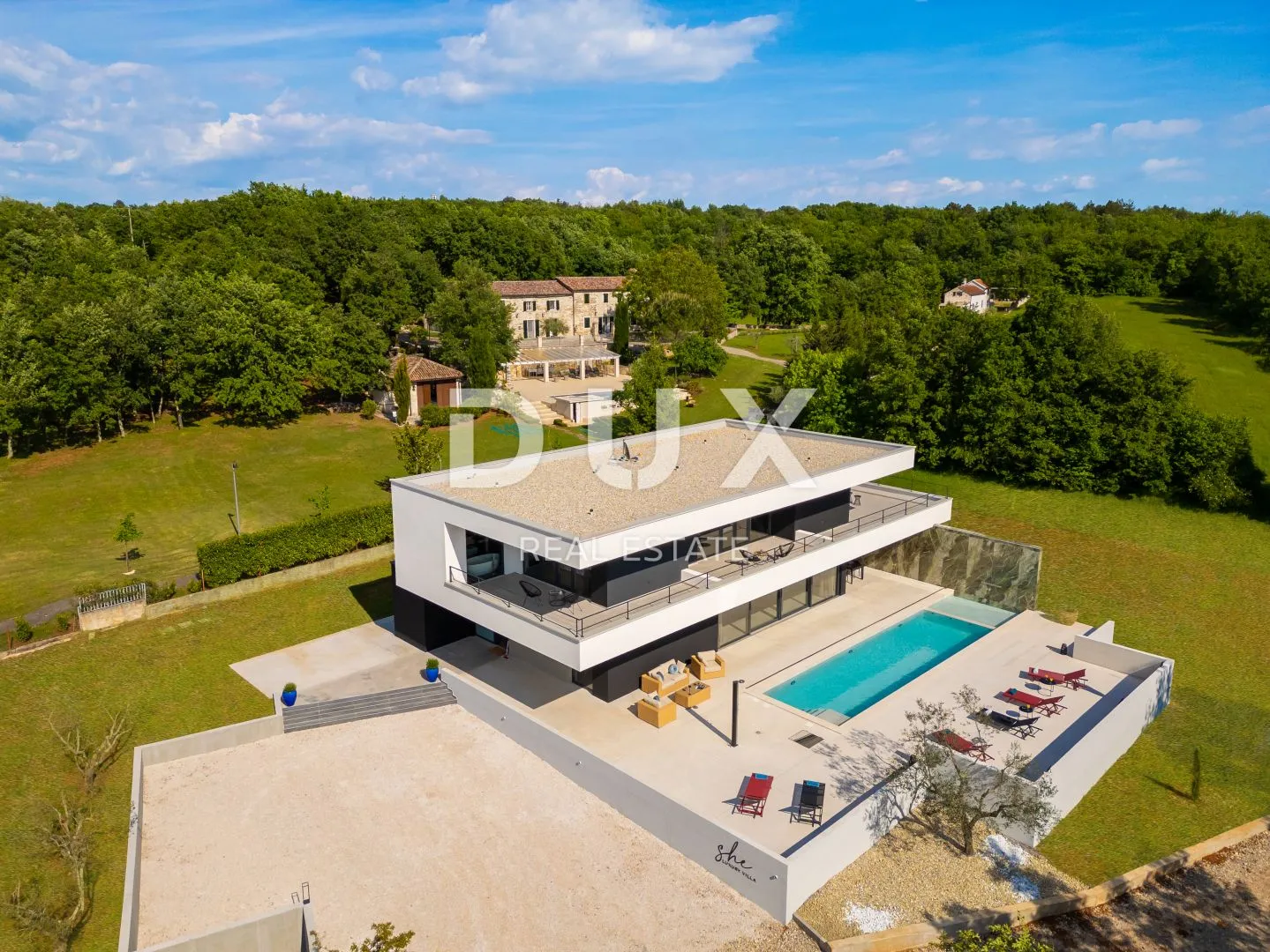 istra, grožnjan - dizajnerska novoizgrađena vila s potpunom privatnošću, okružena zelenilom s prekrasnim pogledom - slika 20
