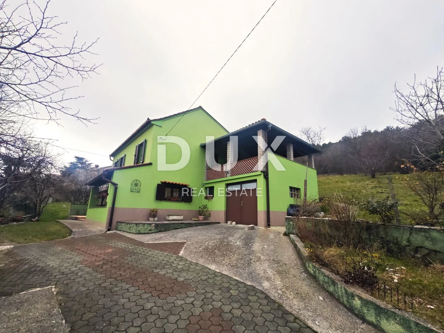 ČAVLE (okolica) - Samostojeća kuća sa 3250 m2 građevinskog zemljišta! - Cernik, Čavle