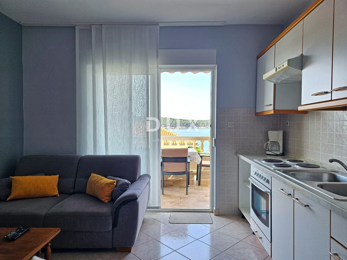 rab, barbat, kuća s apartmanima, 763 m2, drugi red do mora - slika 22