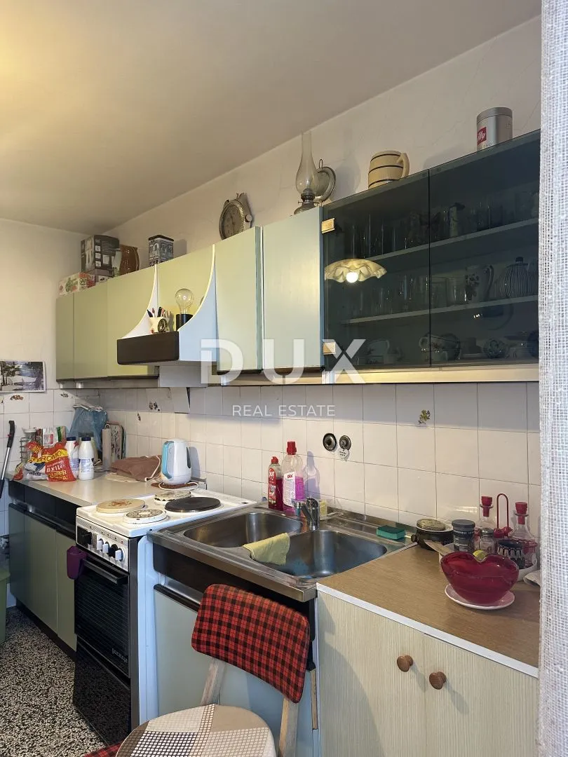 rijeka, turnić - mali stan sa pogledom na more - slika 12