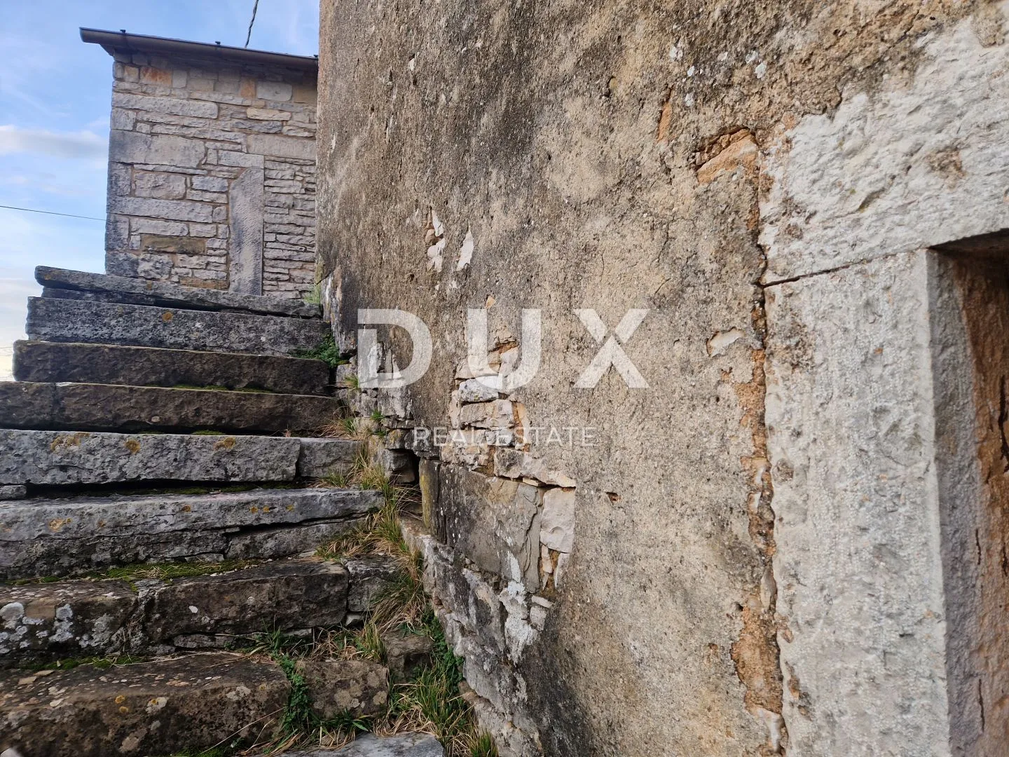 istra, oprtalj - simpatična istarska kamena kuća - slika 8
