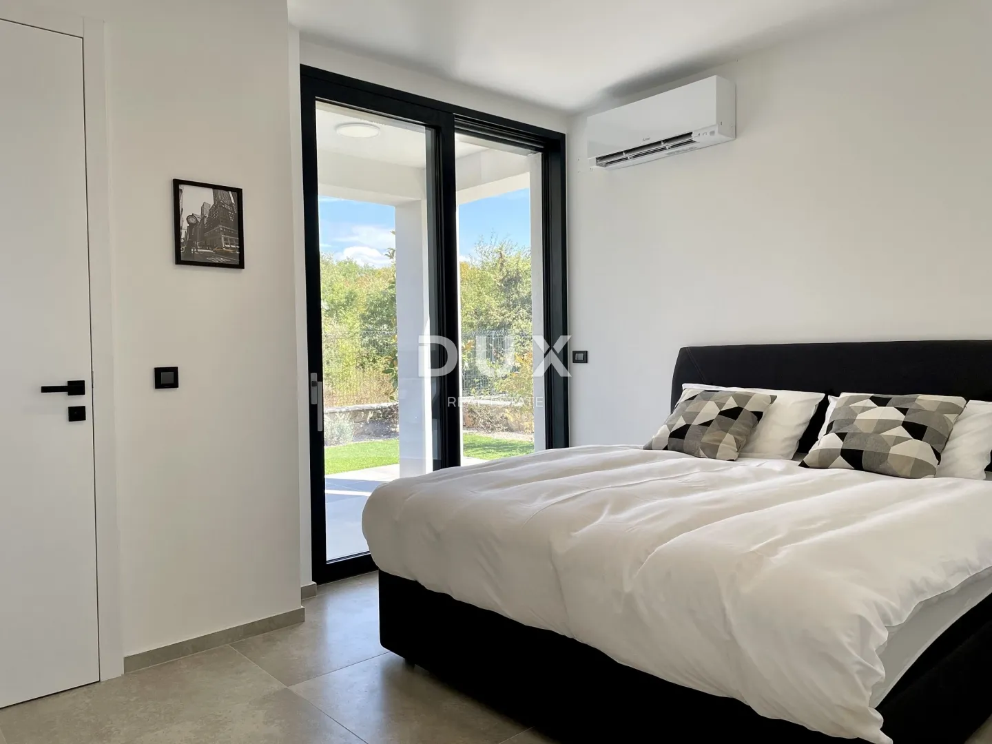 otok krk - prestižna novogradnja s pogledom na more - slika 15