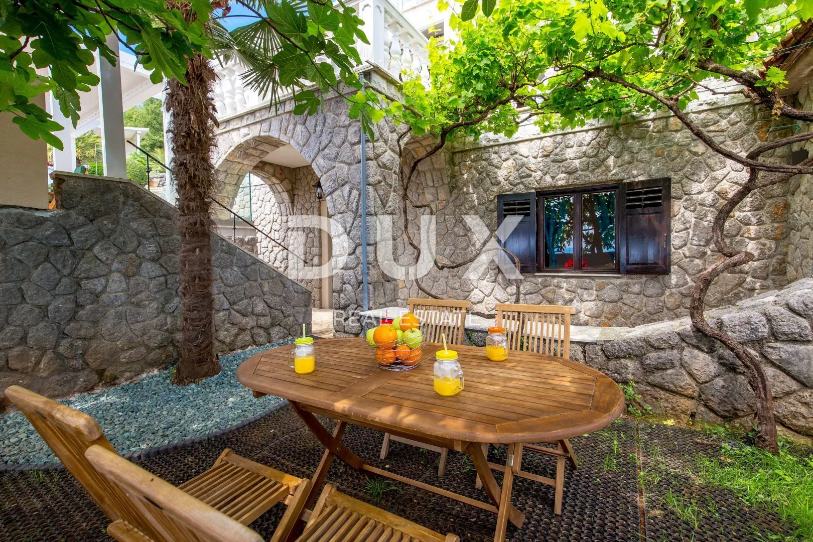 opatija, matulji - vila s pogledom na kvarnersko plavetnilo - slika 50